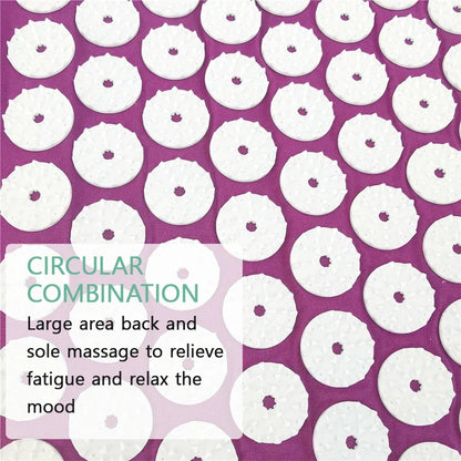 Gros plan pointes acupression lotus tapis shiatsu violet - combinaison circulaire pour massage dos pieds et soulagement fatigue